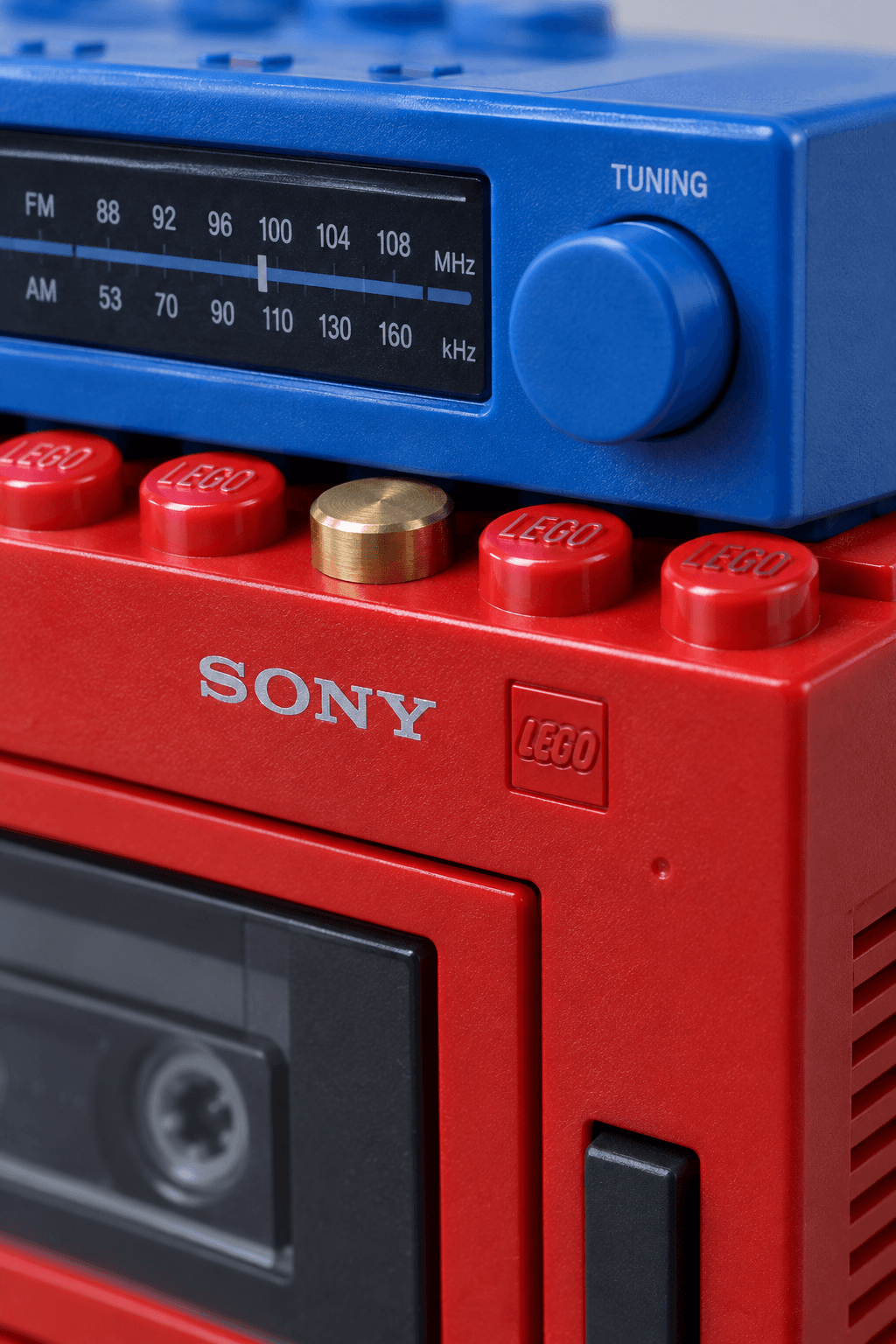 Sony × LEGO Walkman WM-L1 System, detail
