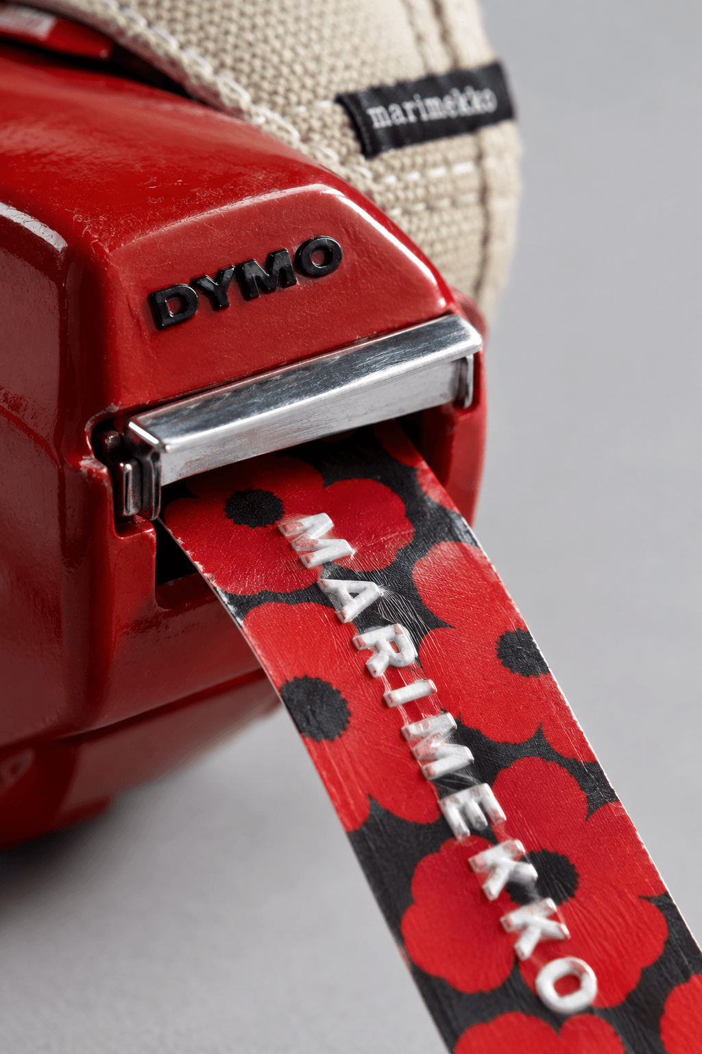 DYMO × Marimekko Tapewriter M-66 Unikko, detail