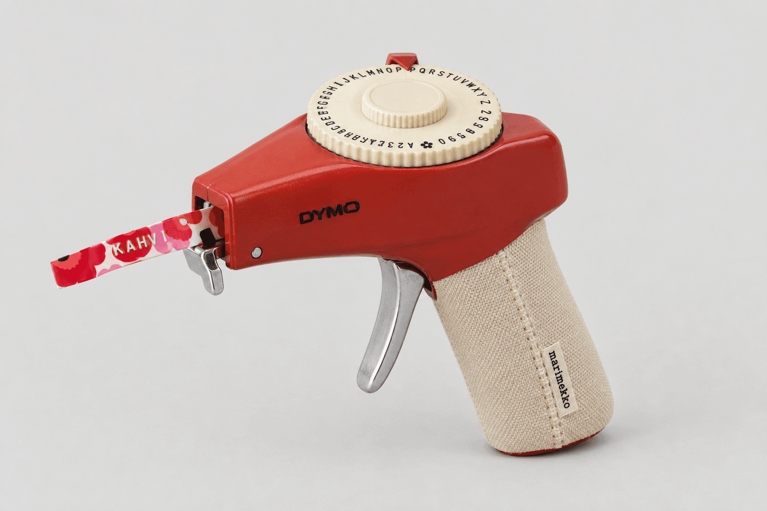 DYMO × Marimekko Tapewriter M-66 Unikko, studio photograph