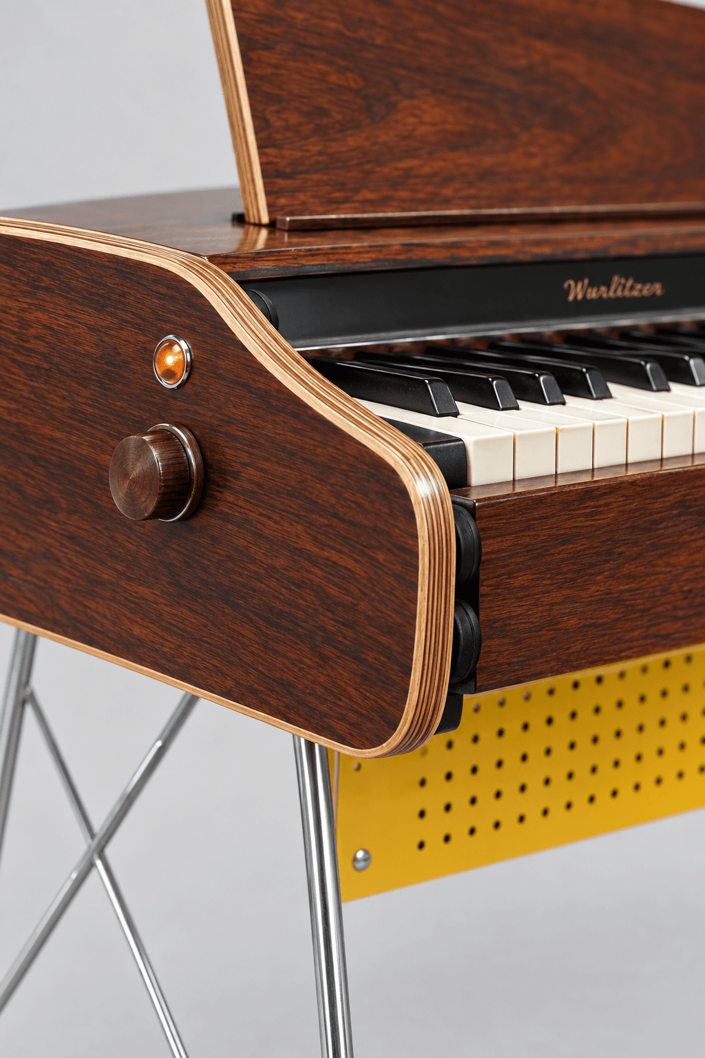 Wurlitzer × Herman Miller Model 125, detail