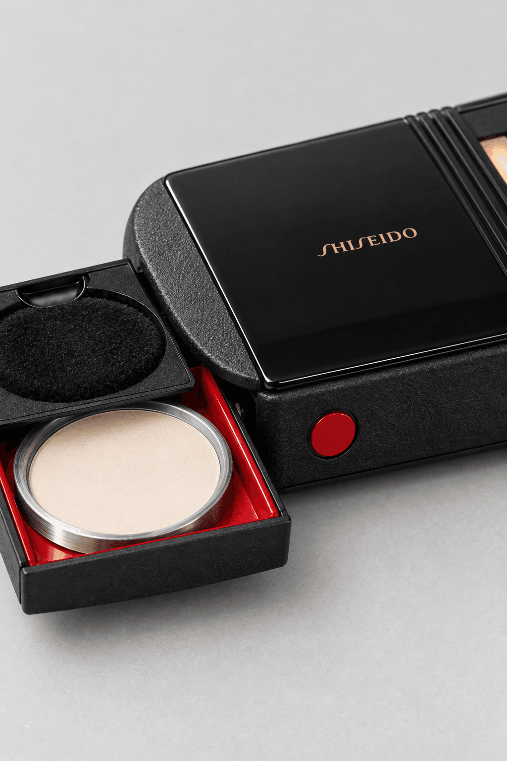 Olympus × Shiseido XA-C, detail